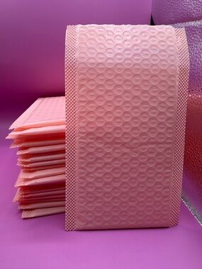Set of 20 4x6 Pink Bubble Mailers